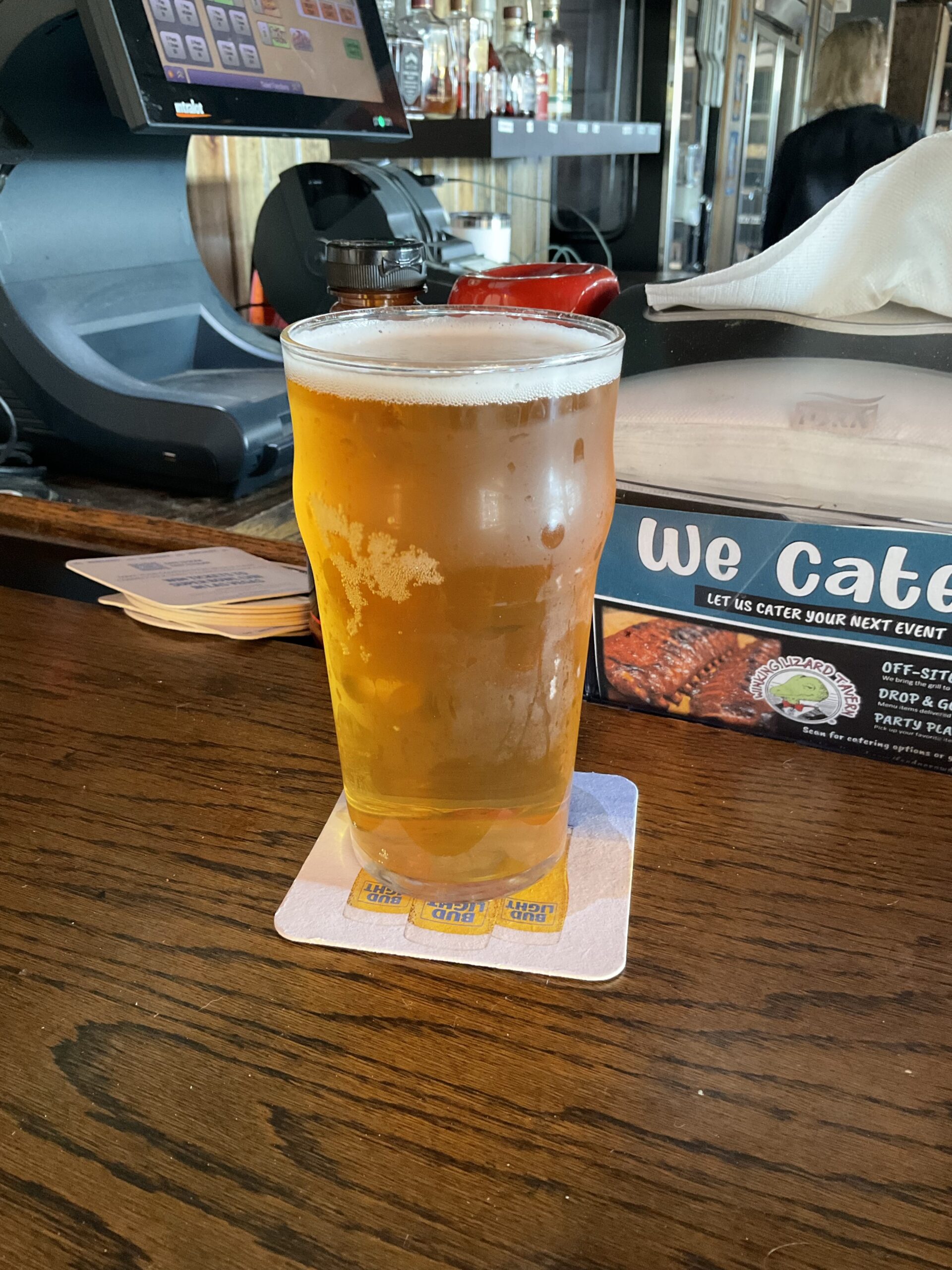 2023 Winking Lizard World Tour Of Beers #57 – Left Hand Breezy Does It Sour Ale Draft Pint (461)
